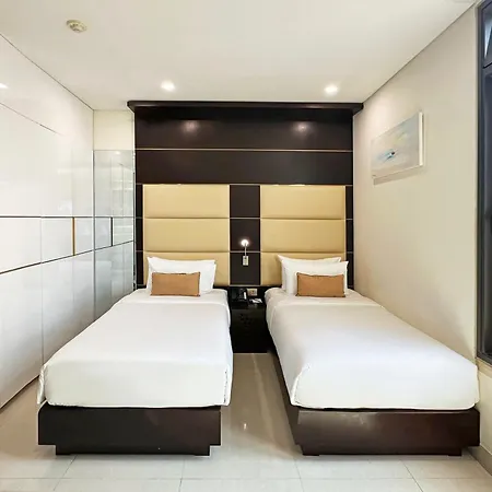 Holiday Beach Hotel Danang-3